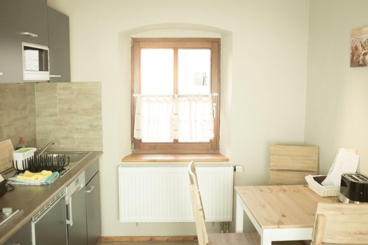 Moments Cafe & Apartmenthaus Thurnau Exteriör bild