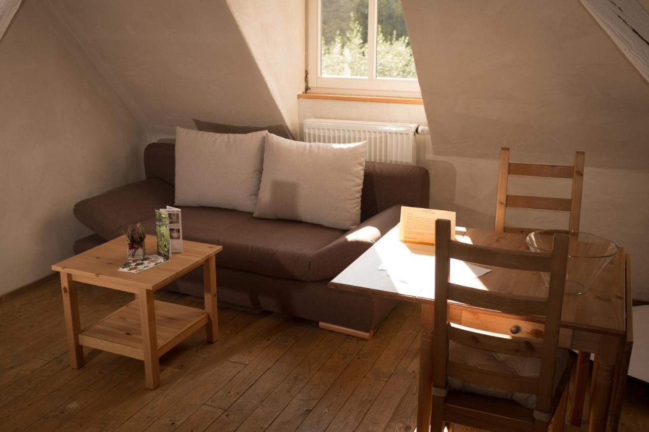 Moments Cafe & Apartmenthaus Thurnau Exteriör bild